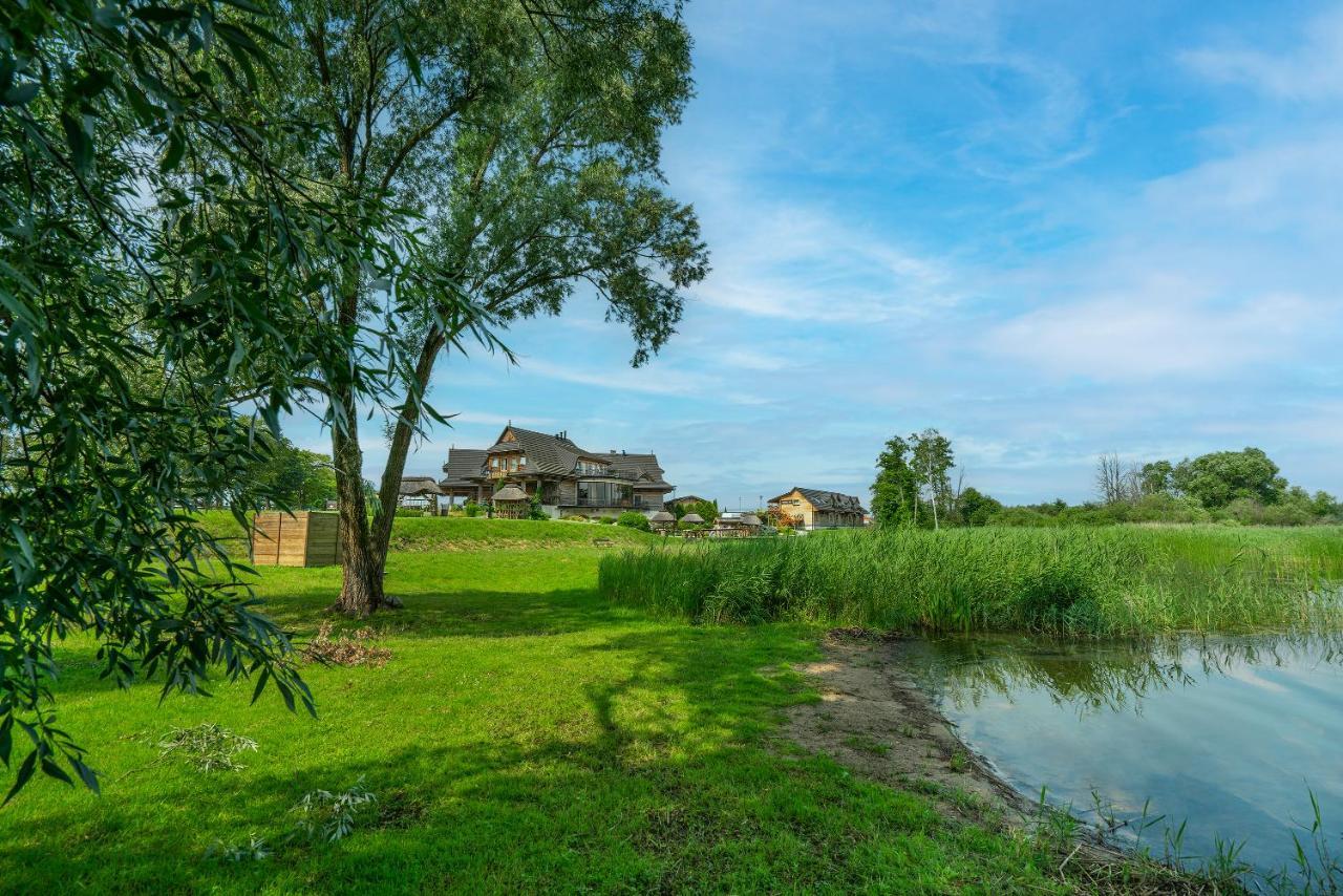 Labedz Hotel Karczma Iława Exterior foto